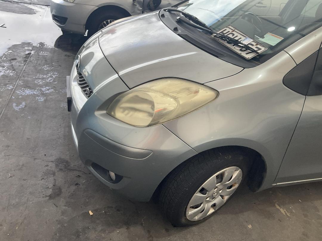 Photo '10' of Toyota Vitz