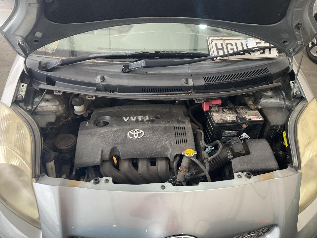 Photo '18' of Toyota Vitz