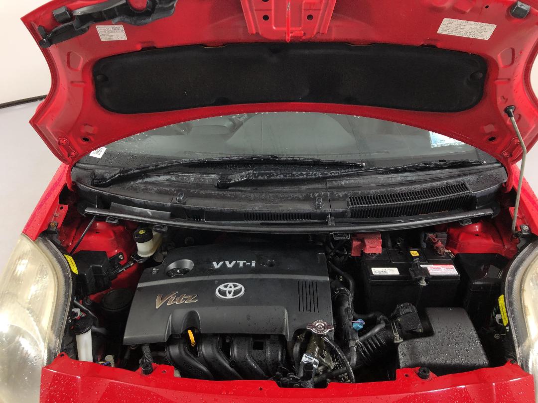 Photo '13' of Toyota Vitz