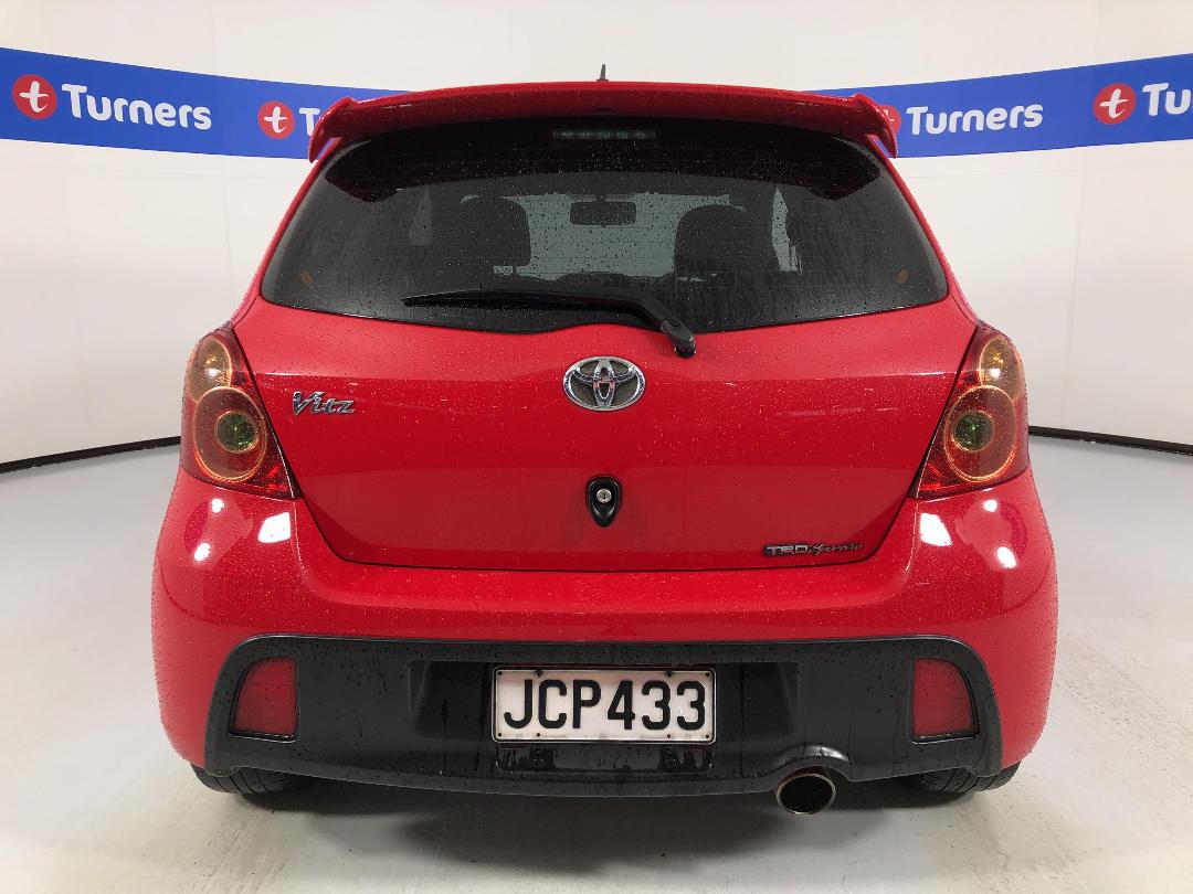 Photo '6' of Toyota Vitz