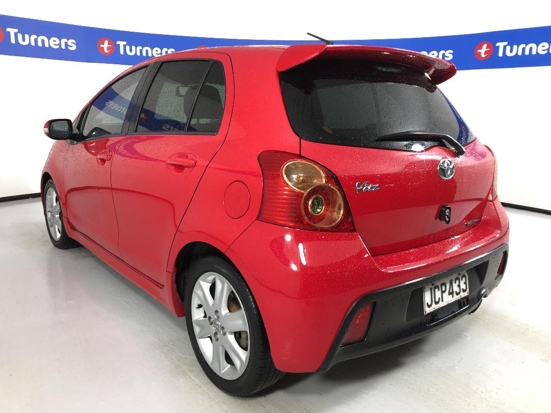 Photo '5' of Toyota Vitz