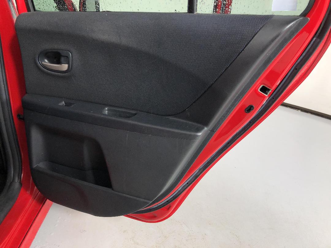 Photo '19' of Toyota Vitz