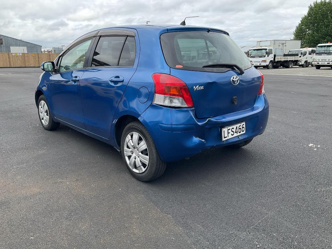 Photo '5' of Toyota Vitz Photo '5' of Toyota Vitz