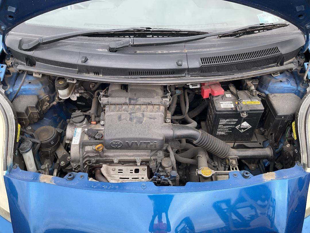 Photo '15' of Toyota Vitz Photo '15' of Toyota Vitz