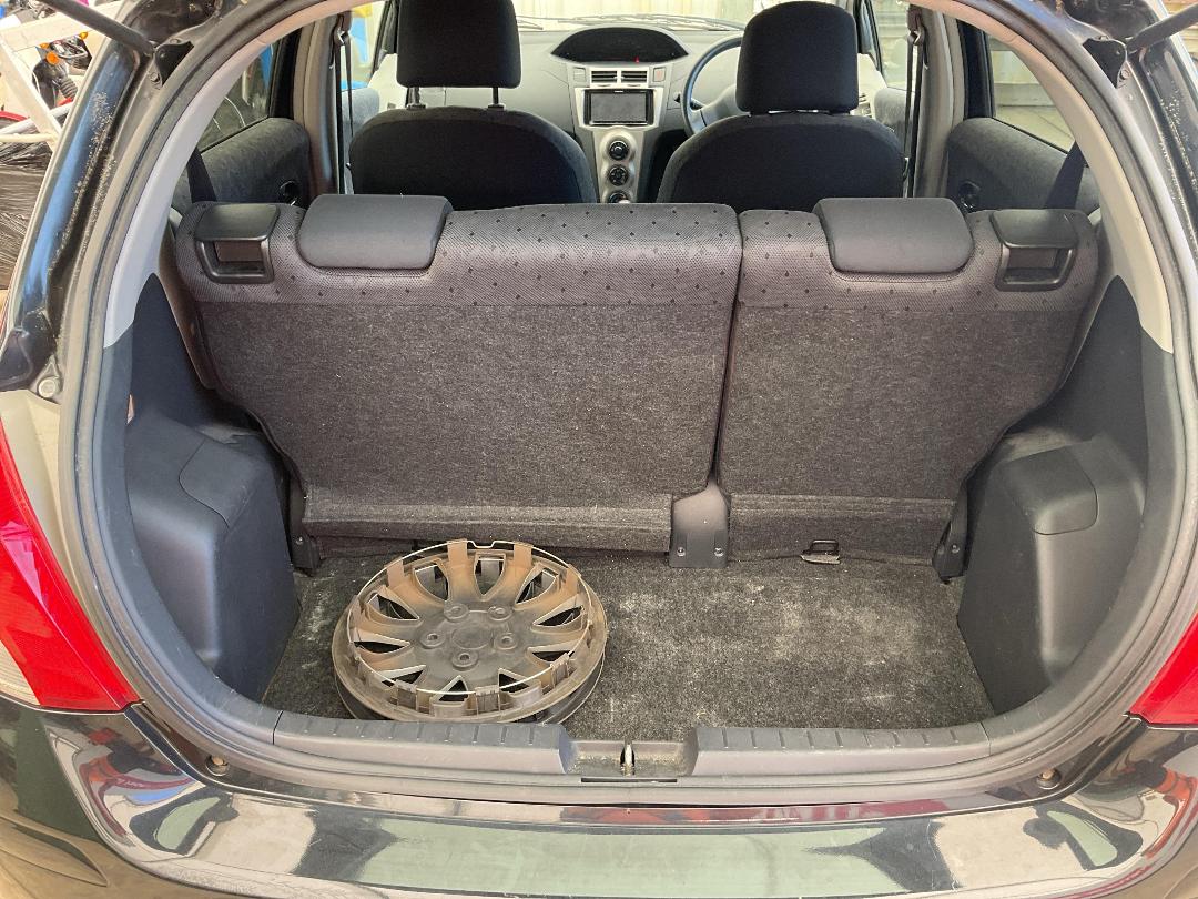 Photo '11' of Toyota Vitz Photo '11' of Toyota Vitz