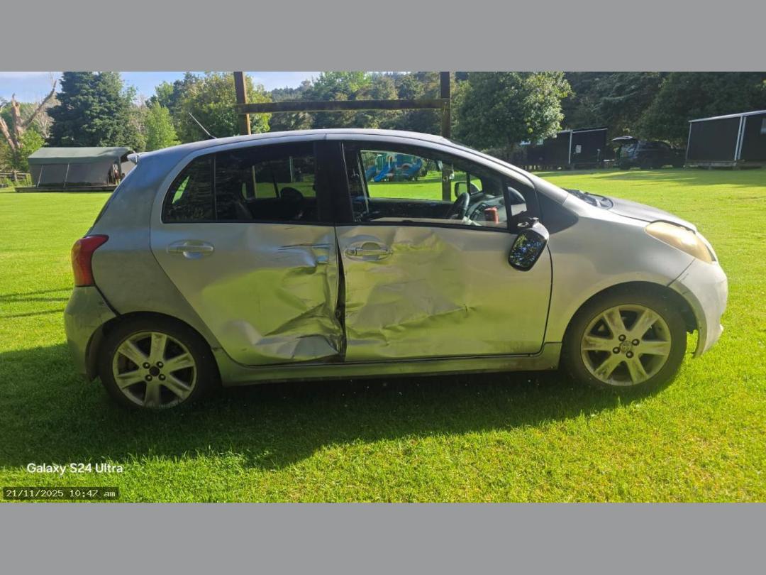 Photo '2' of Toyota Vitz RS