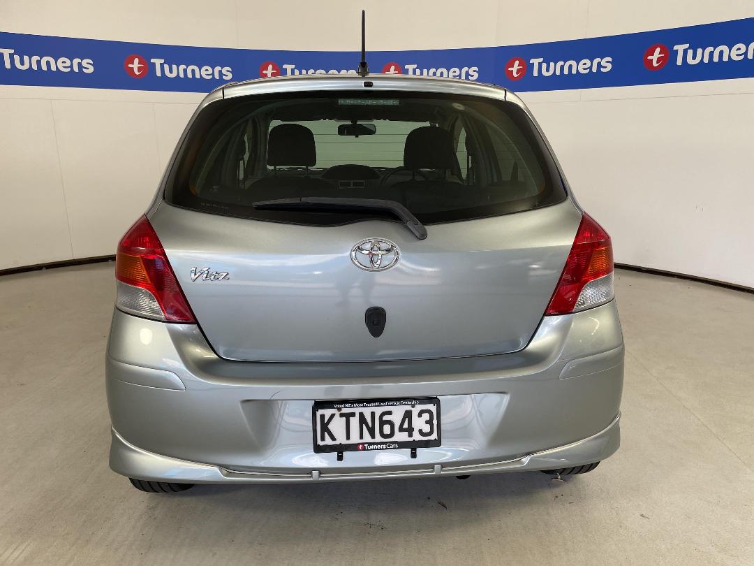 Photo '6' of Toyota Vitz