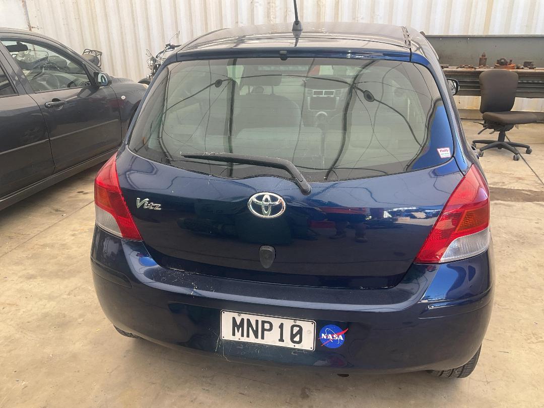 Photo '4' of Toyota Vitz