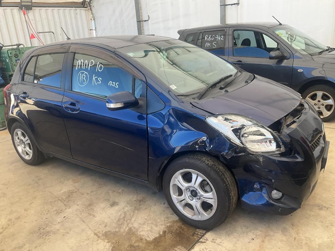 Photo '6' of Toyota Vitz