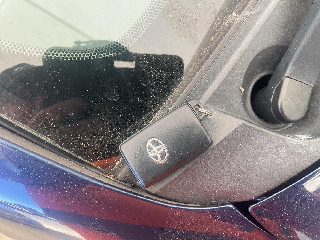 Photo '7' of Toyota Vitz