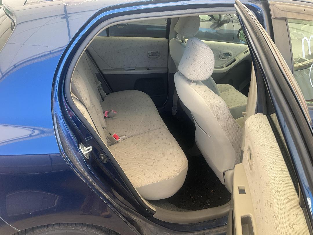 Photo '11' of Toyota Vitz