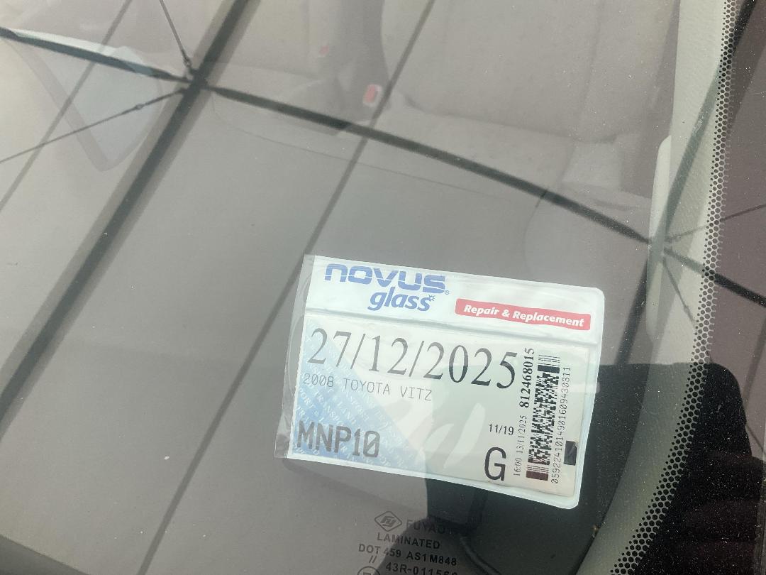 Photo '14' of Toyota Vitz