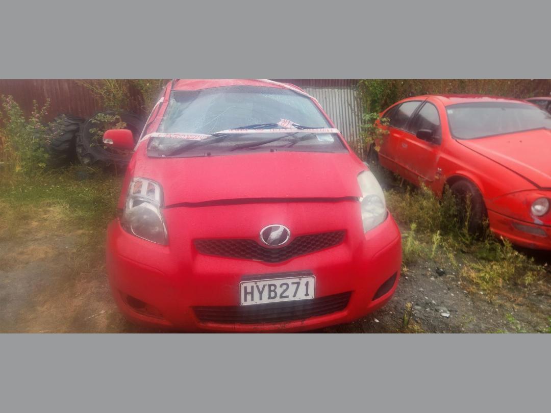 Photo '9' of Toyota Vitz