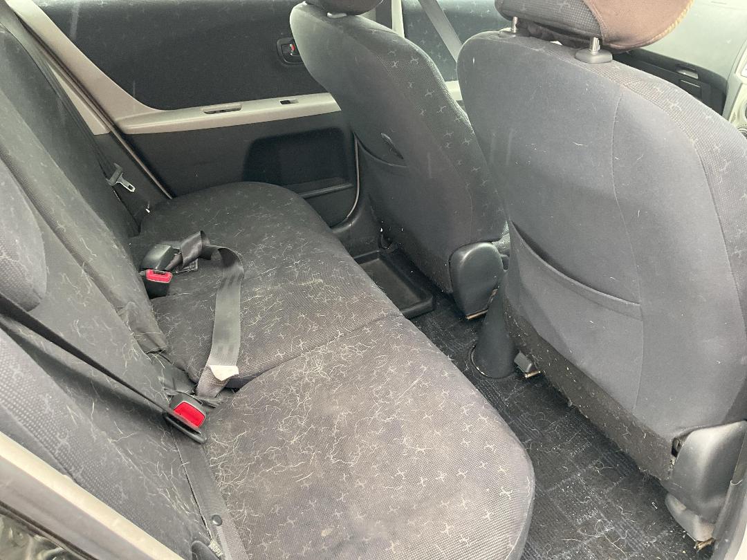 Photo '12' of Toyota Vitz