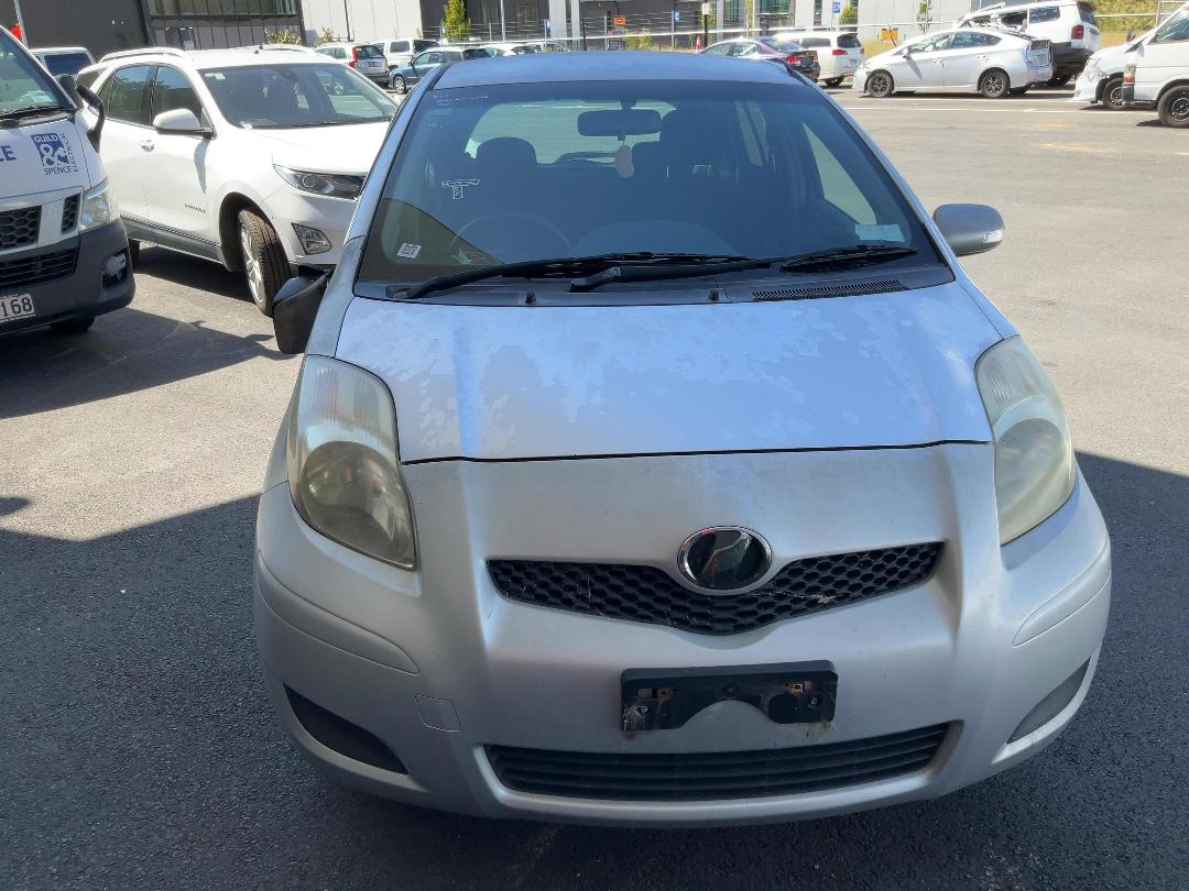 Photo '2' of Toyota Vitz Photo '2' of Toyota Vitz