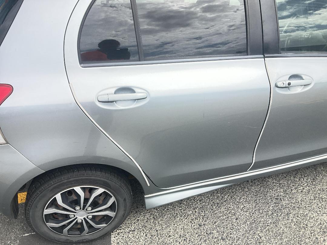 Photo '13' of Toyota Vitz