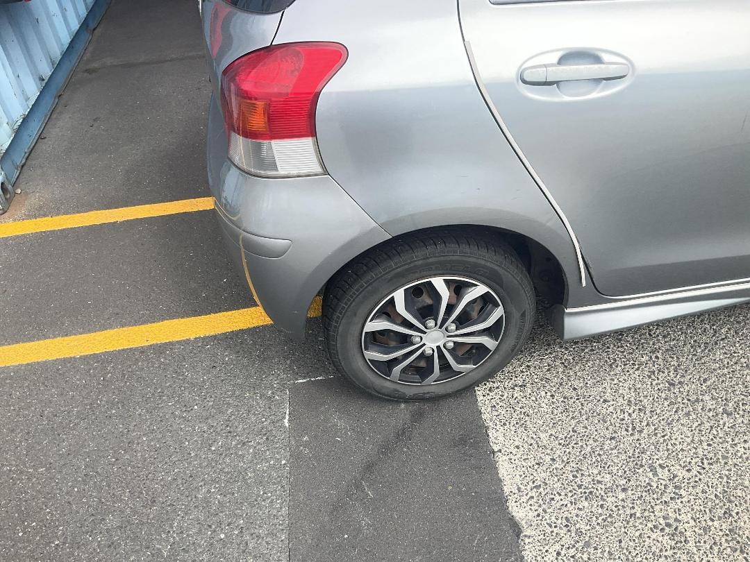 Photo '12' of Toyota Vitz