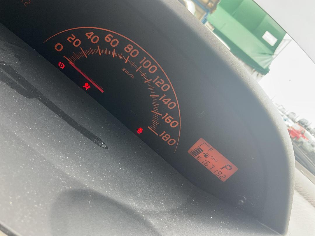 Photo '16' of Toyota Vitz