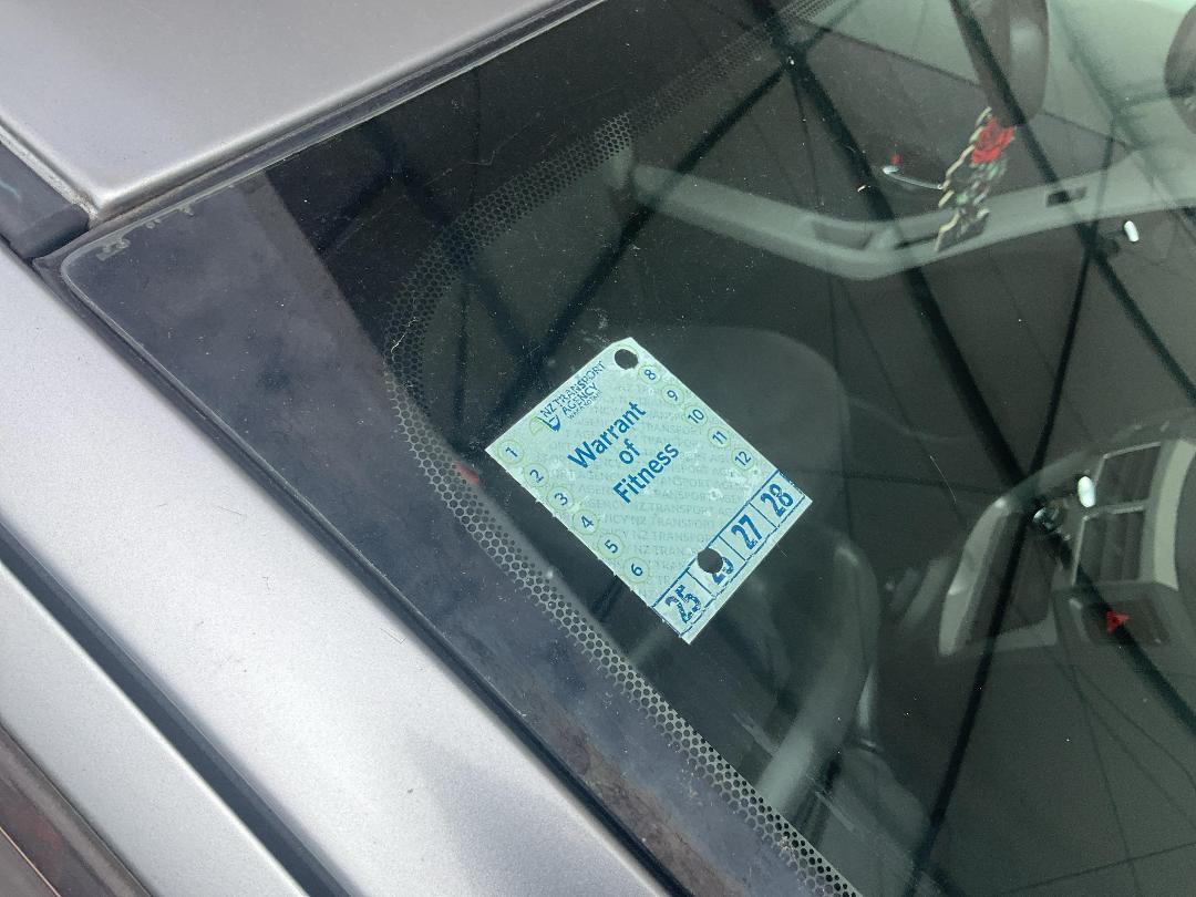 Photo '22' of Toyota Vitz