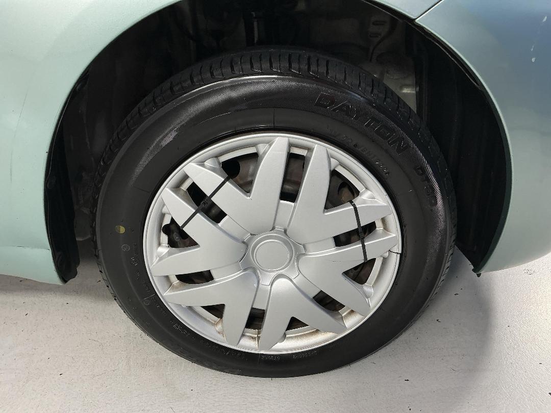 Photo '9' of Toyota Vitz