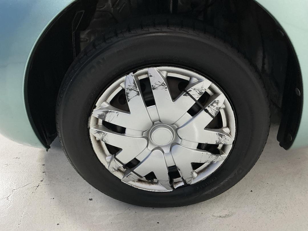 Photo '10' of Toyota Vitz