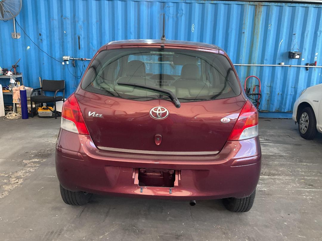 Photo '5' of Toyota Vitz