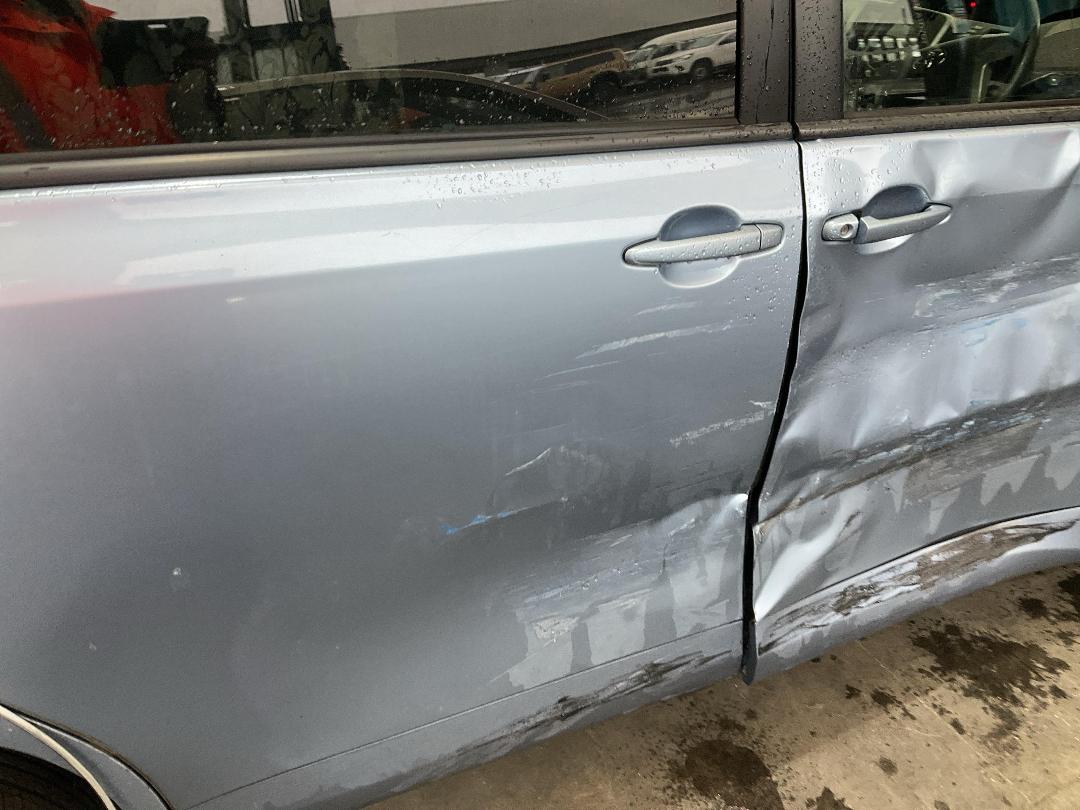 Photo '14' of Toyota Voxy Photo '14' of Toyota Voxy