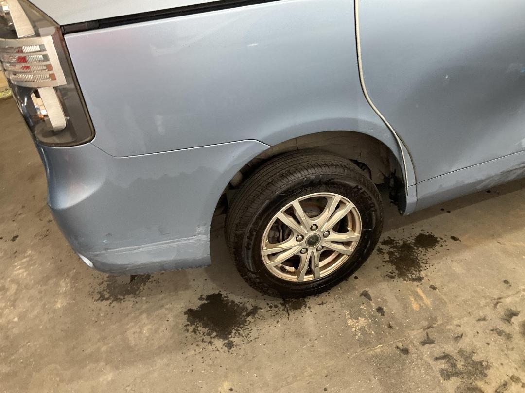 Photo '13' of Toyota Voxy Photo '13' of Toyota Voxy