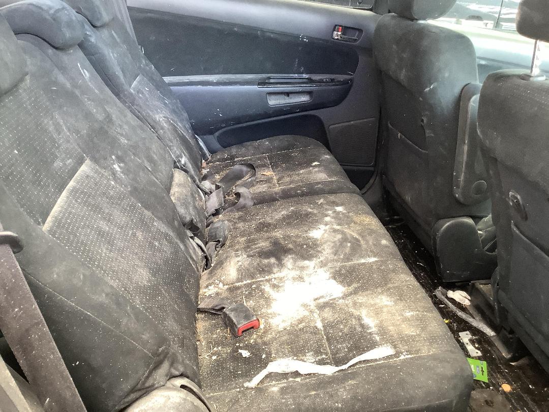 Photo '9' of Toyota Wish Photo '9' of Toyota Wish