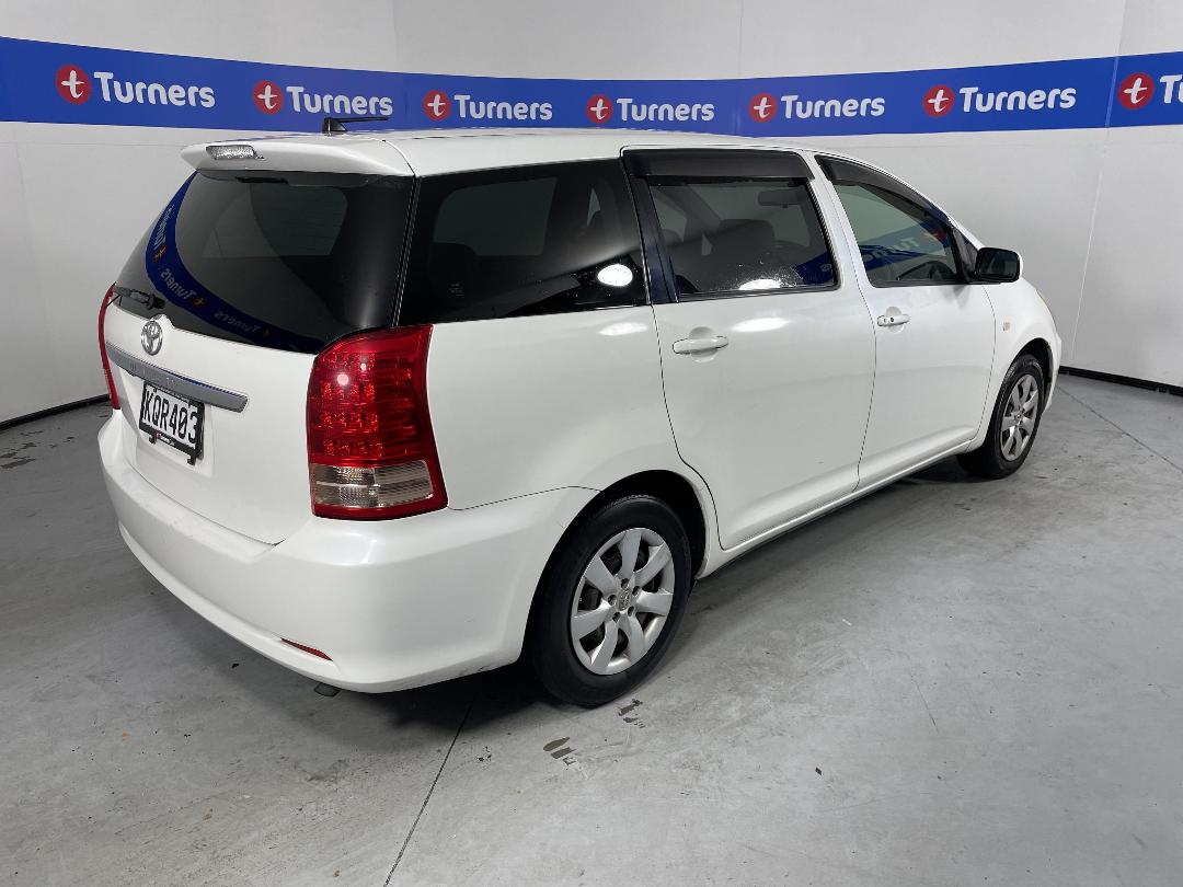 Photo '7' of Toyota Wish Photo '7' of Toyota Wish