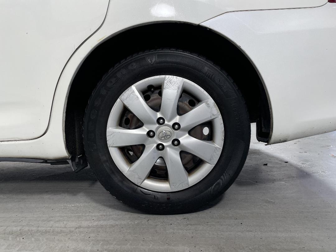 Photo '11' of Toyota Wish Photo '11' of Toyota Wish