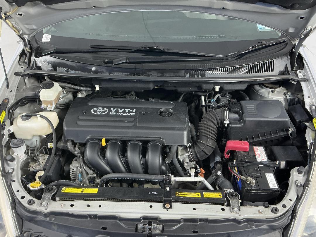 Photo '13' of Toyota Wish