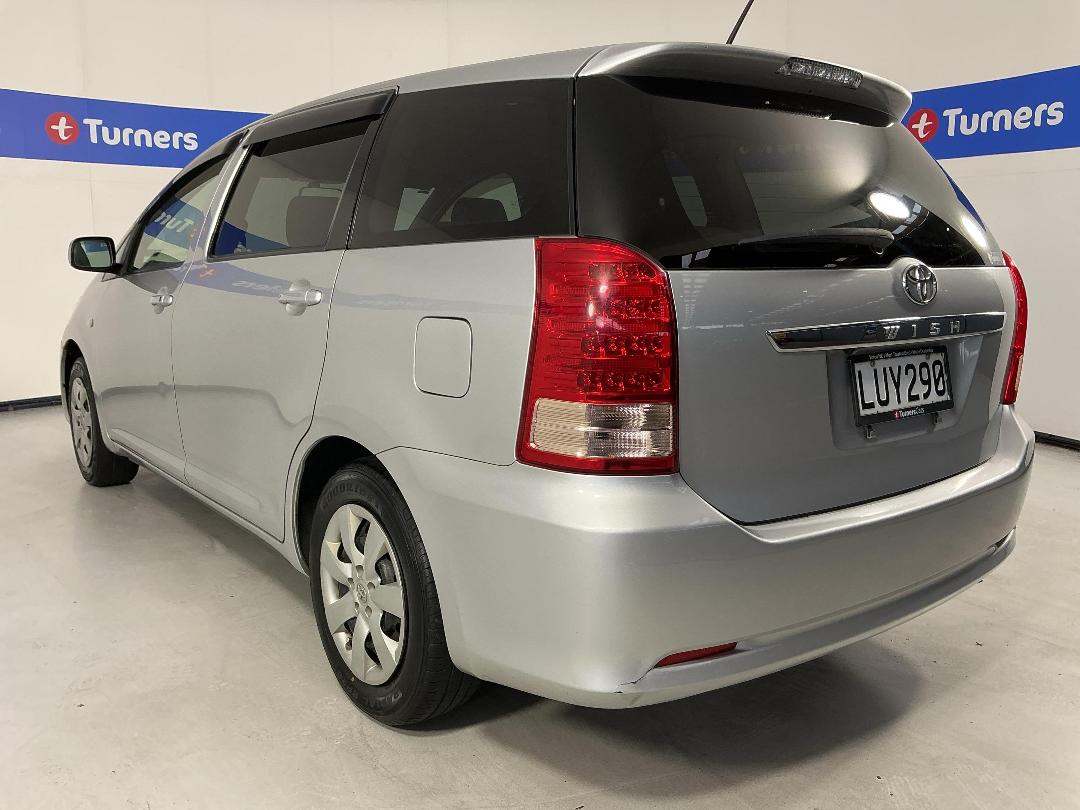 Photo '5' of Toyota Wish