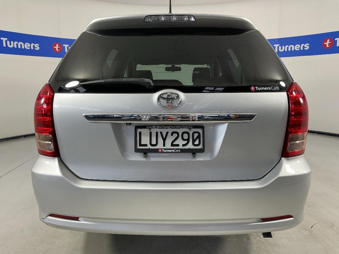 Photo '6' of Toyota Wish