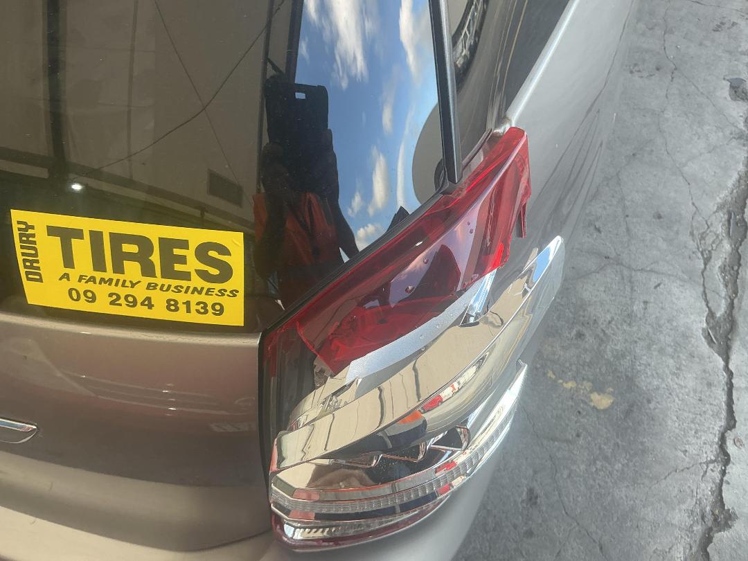 Photo '17' of Toyota Wish Photo '17' of Toyota Wish