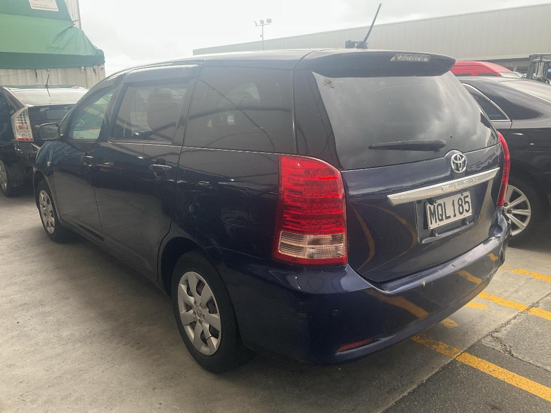 Photo '4' of Toyota Wish Photo '4' of Toyota Wish