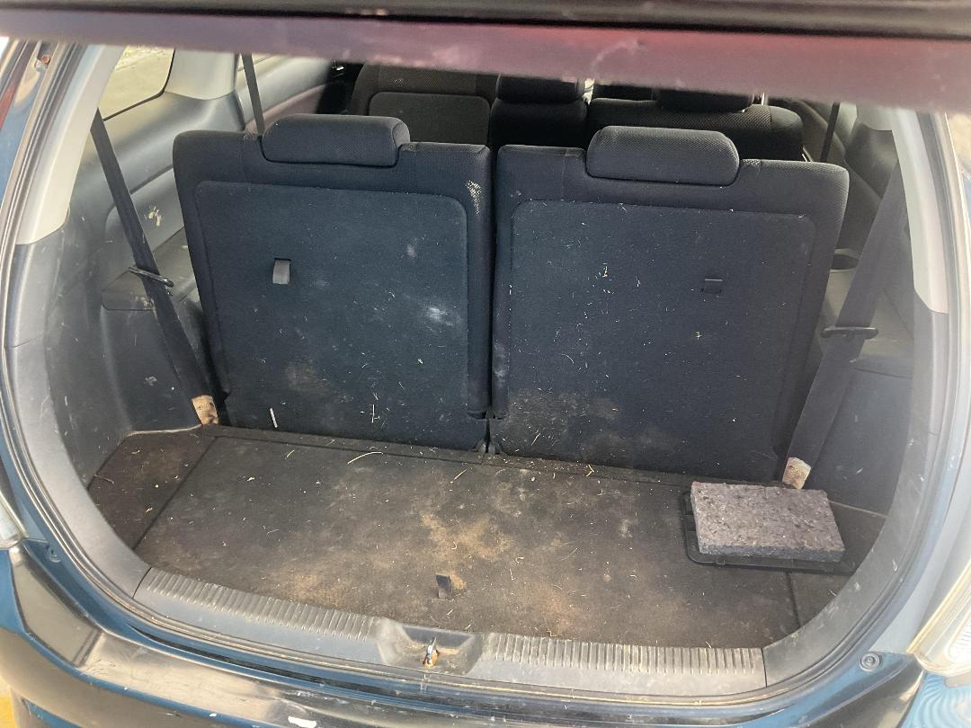 Photo '26' of Toyota Wish Photo '26' of Toyota Wish