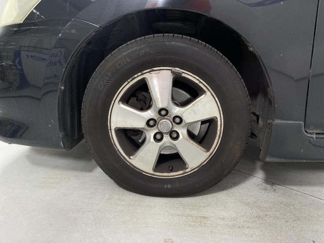 Photo '8' of Toyota Wish