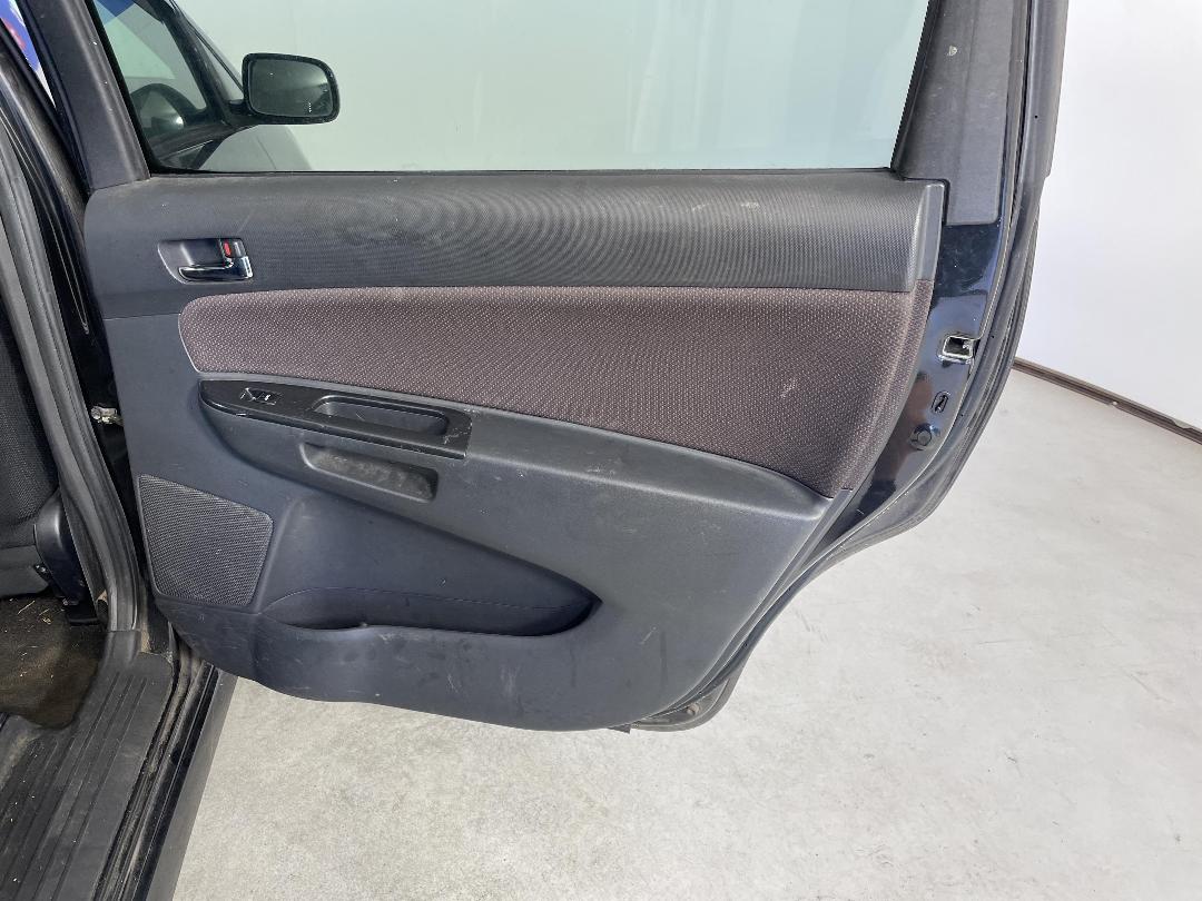 Photo '17' of Toyota Wish