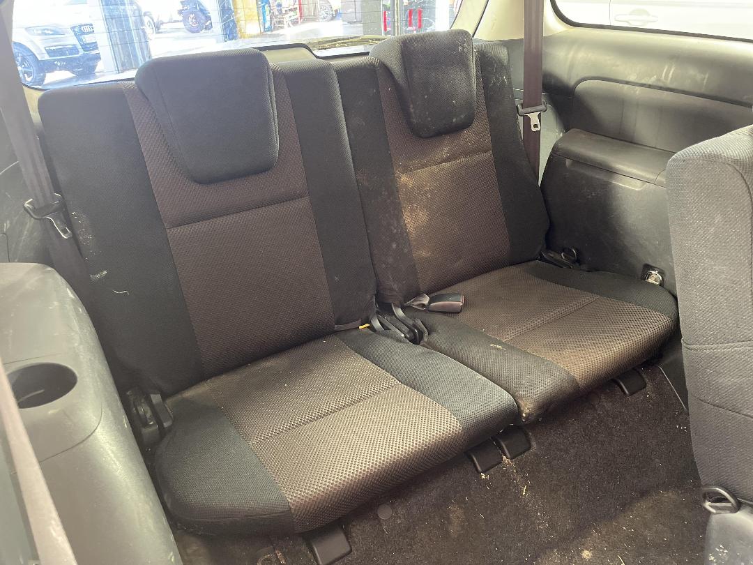 Photo '21' of Toyota Wish