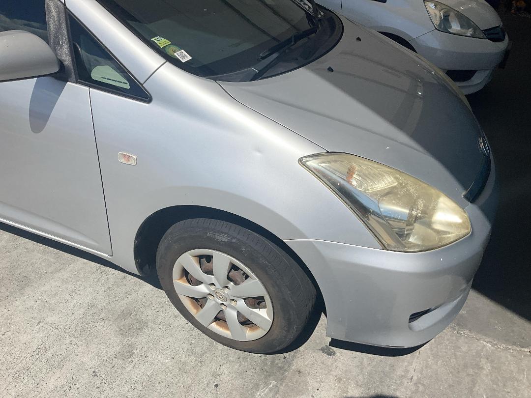 Photo '4' of Toyota Wish