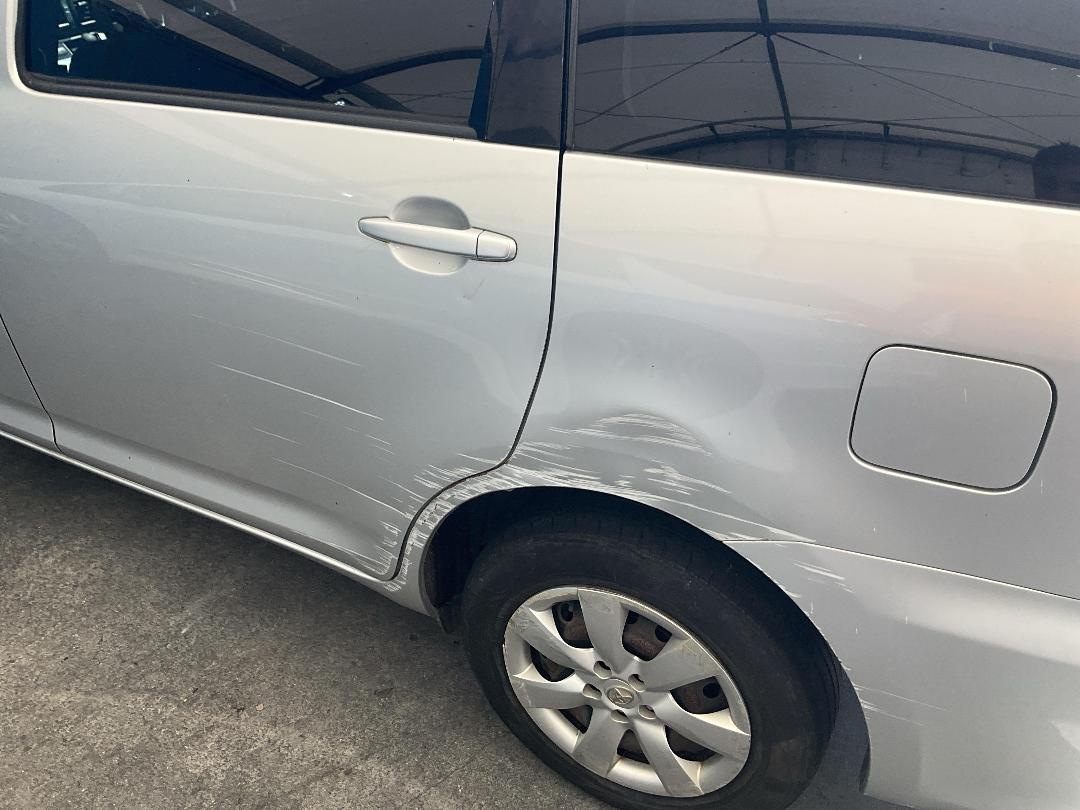 Photo '11' of Toyota Wish