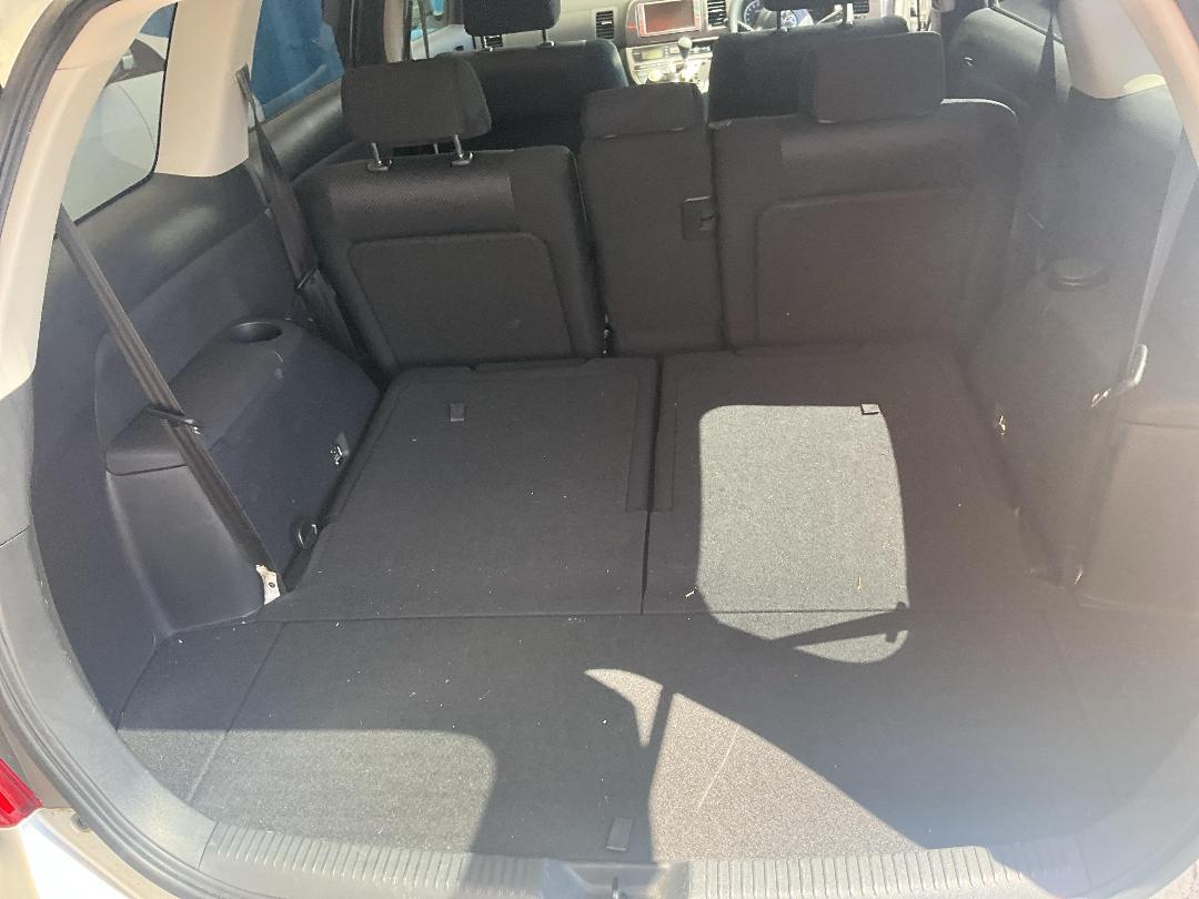 Photo '23' of Toyota Wish