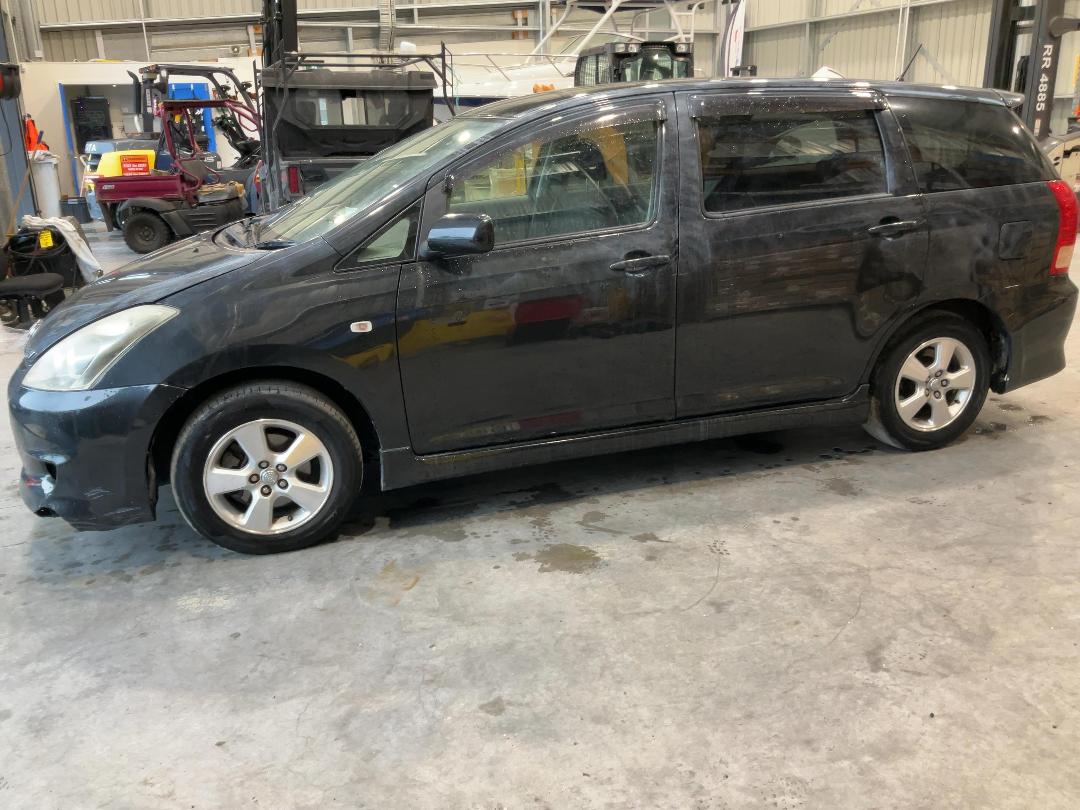 Photo '4' of Toyota Wish