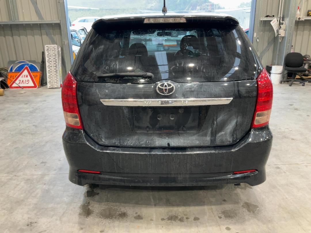 Photo '6' of Toyota Wish