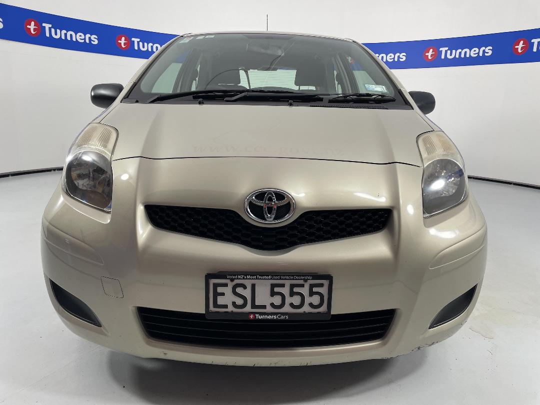 Photo '2' of Toyota Yaris
