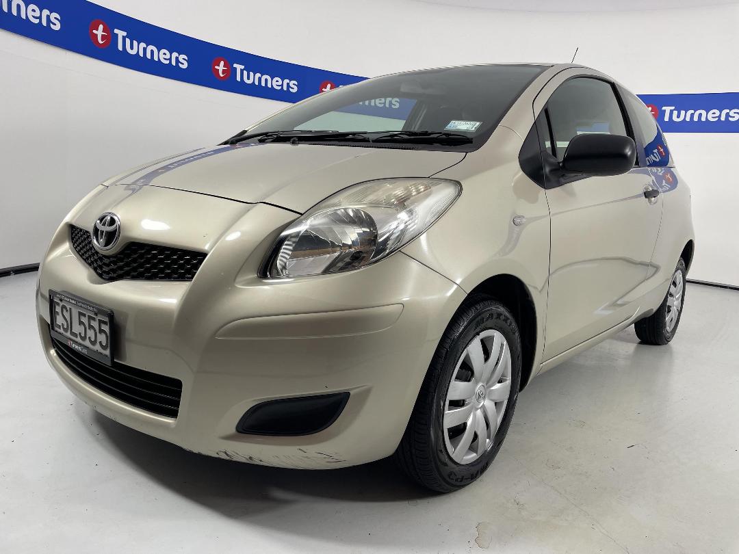 Photo '4' of Toyota Yaris