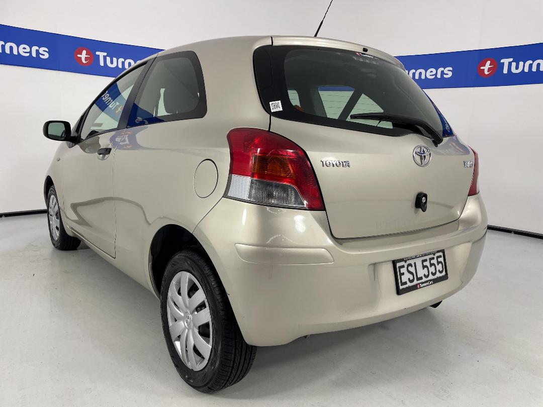 Photo '5' of Toyota Yaris