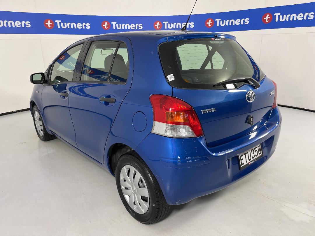 Photo '5' of Toyota Yaris Photo '5' of Toyota Yaris