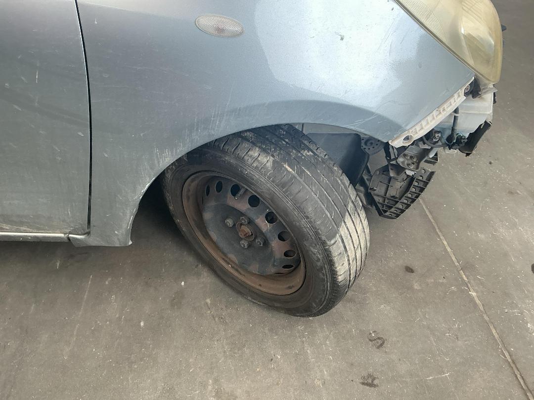 Photo '2' of Toyota Yaris Photo '2' of Toyota Yaris